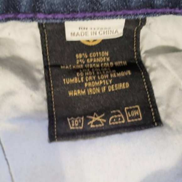 Vigoss Jeans Sz 9-10 inseam 30 Skinny Pre Owned Red Thread Back Pocket - Picture 2 of 4